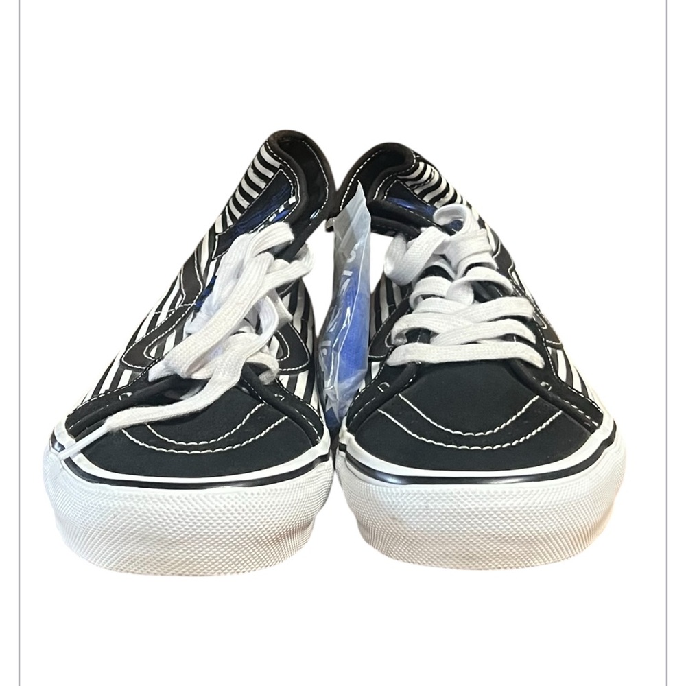 Black and White Casual Sneakers